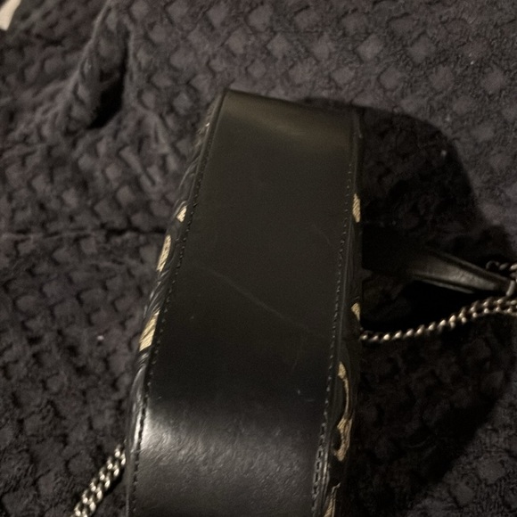 Gucci Crossbody - Picture 4 of 5